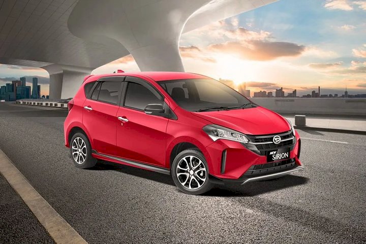 Bagaimana Cara Menggunakan Gigi Saat Mengendarai Mobil Matic di Jalan Tanjakan?